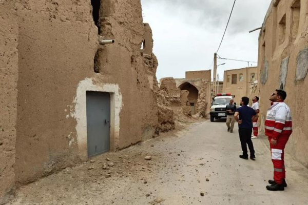 بعد عدة هزات أرضية خلال الأيام الماضية.. زلزال آخر بالقرب من موقع نووي إيراني