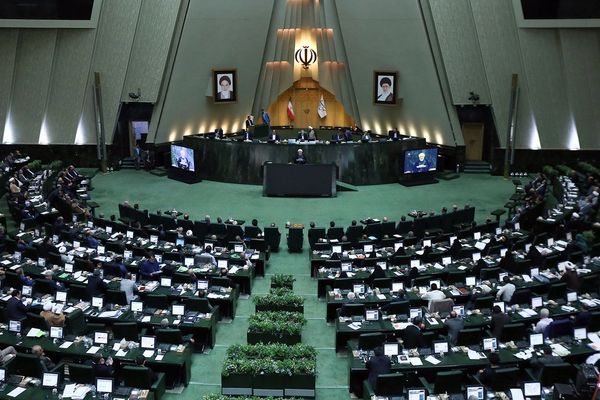 جلسة مغلقة للبرلمان الإيراني حول المفاوضات النووية وطهران تصرُّ على الضمانات