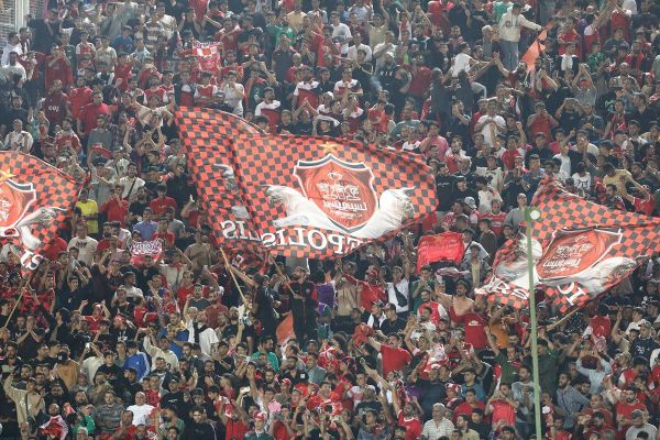 جریمه ۱۱۰ میلیونی پرسپولیس و سپاهان به دلیل استفاده تماشاگران از بلندگو