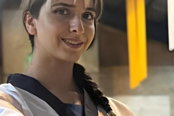 Iranian athlete detained in Tehran over street performance without hijab