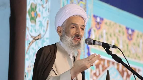 ممثل خامنئي: تعطيل البلاد لعدة أيام يشكك في عظمة إيران