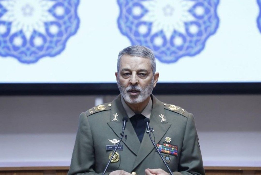 رییس ستادکل نیروهای مسلح: نبرد با جمهوری اسلامی برای ترامپ درس عبرت‌ می‌شود