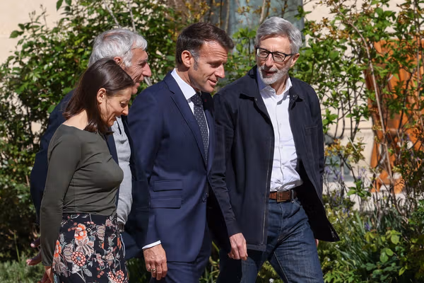 پایان ۴ سال حبس؛ آزادی شهروندان فرانسوی و پرسشها درباره معامله سیاسی تهران و پاریس