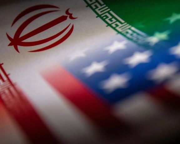 "وول ستريت جورنال": انطلاق مباحثات موازية لـ"فيينا" حول الإفراج عن سجناء غربيين في إيران