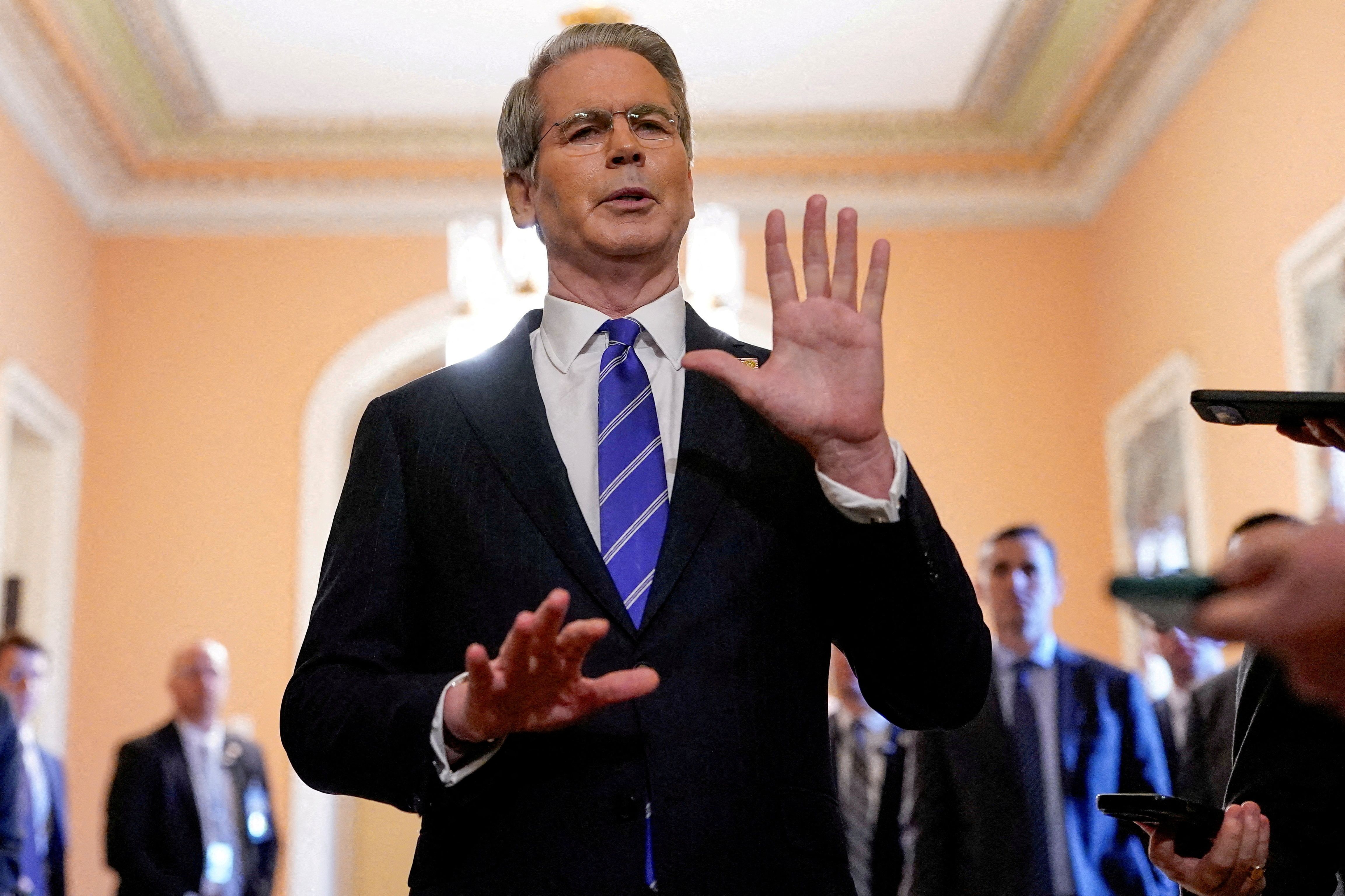 وزیر خزانه‌داری آمریکا: در مذاکرات با پکن، مساله خرید نفت از ایران را جدی مطرح می‌کنیم