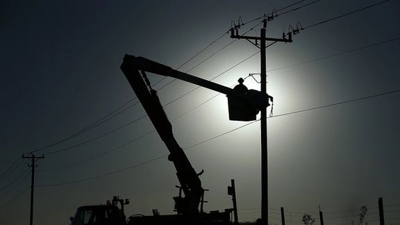 بعد عجز الحكومة عن توفير الوقود اللازم.. إيران تبدأ انقطاعا مجدولا للكهرباء