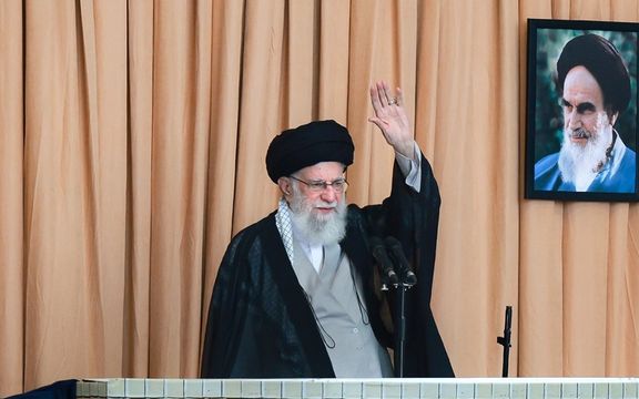 معاون حزب موتلفه اسلامی: خامنهای بعد نماز عجلهای برای ترک مصلی نداشت