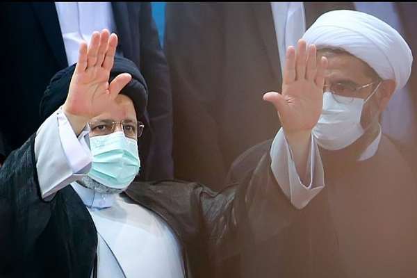 Critics Slam Iran’s President For Having Inexperienced Ministers