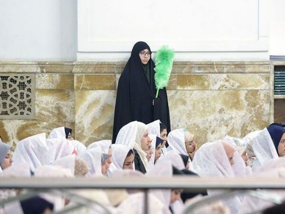 مسئولان «حرم امام رضا» در مشهد، اتاق حذف ناخن برای زنان راهاندازی کردند