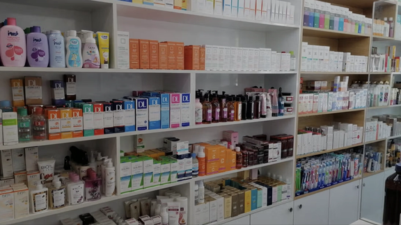 گزارشی از مراکز درمانی ایران؛ افزایش پنج برابری قیمتها، از دارو تا حق ویزیت