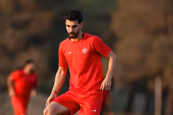 با اعلام باشگاه؛ رضا شکاری از پرسپولیس جدا شد
