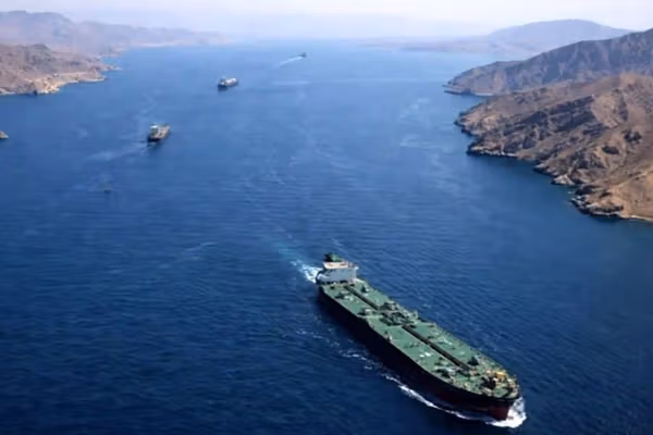 قرارگاه مرکزی خاتمالانبیا: در صورت ادامه محاصره دریایی واکنش نشان خواهیم داد