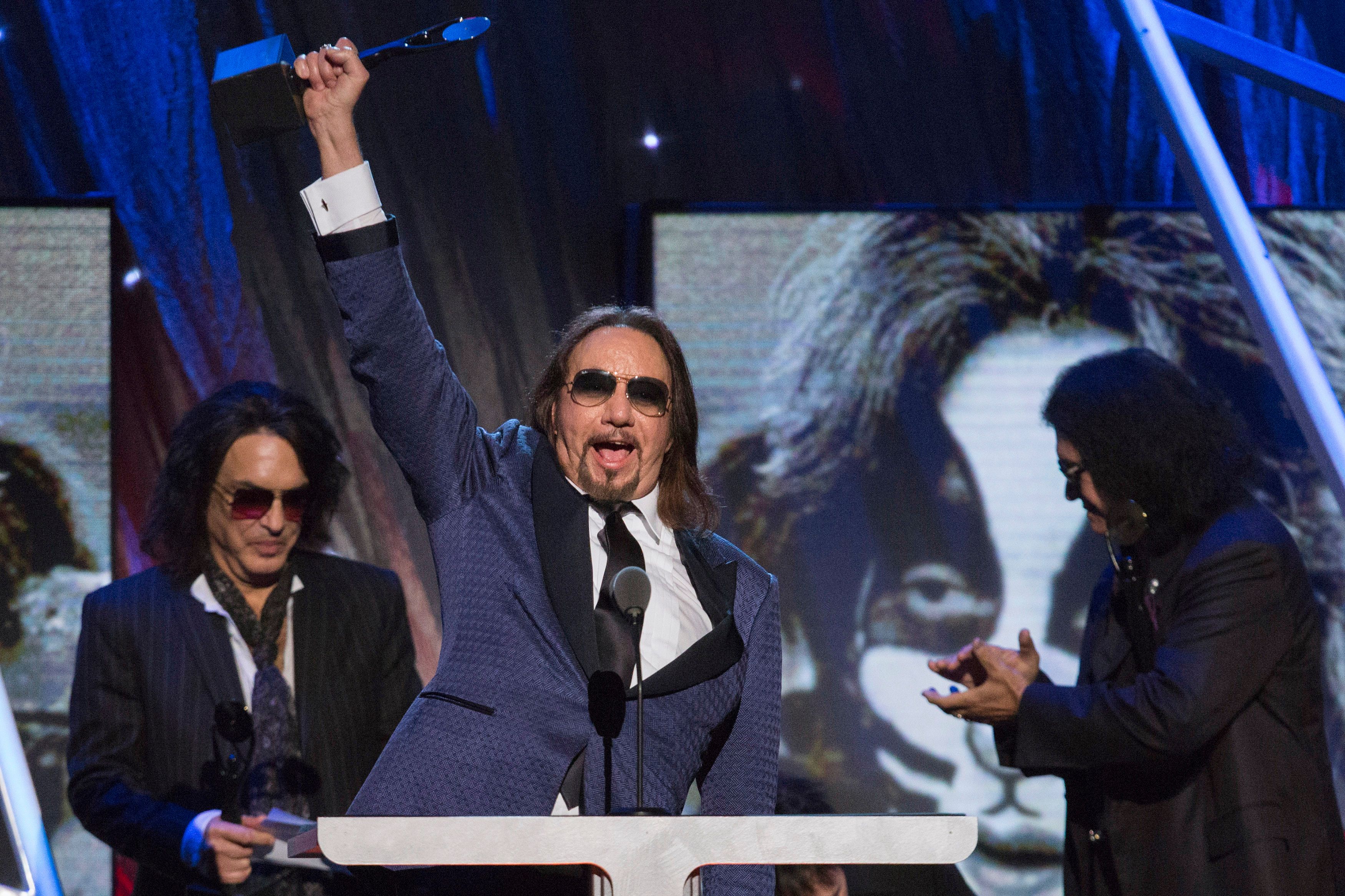 ایس فریلی، موسیقی‌دان آمریکایی و گیتاریست گروه راک کیس، در ۷۴ سالگی درگذشت