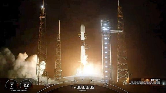 موشک ماهوارهبر فالکون-۹ اسپیسایکس با شکست ماموریتش زمینگیر شد