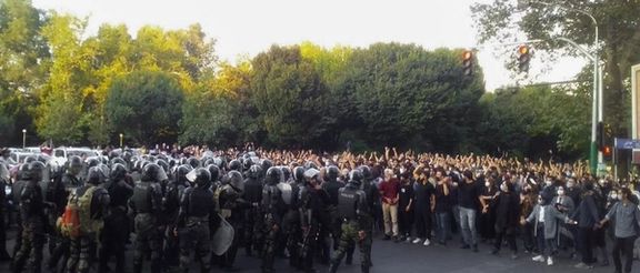 The first day of large protests in Tehran, September 19, 2022