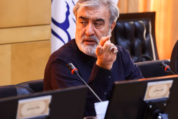 رییس کمیسیون امنیت ملی مجلس: جمهوری اسلامی با قطعنامههای غربیها عقبنشینی نمیکند