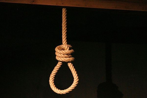 منظمات حقوقية: إعدام 3 سجناء.. و70 آخرون في سجون إيران ينتظرون المصير نفسه