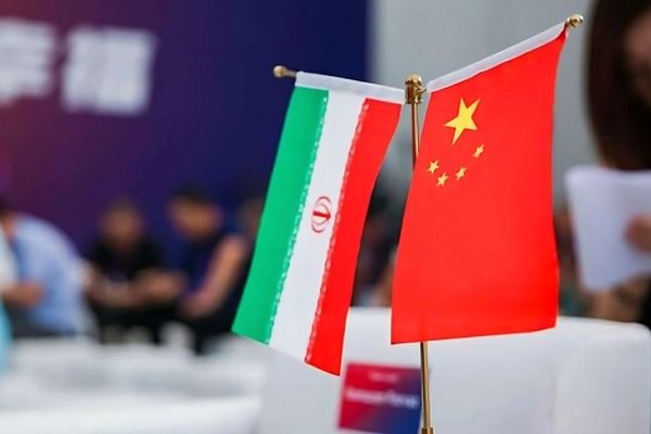 إيران تدعم علاقتها التجارية مع الصين وتبدأ "الخطوة الثانية" في اتفاقية الـ25 عامًا