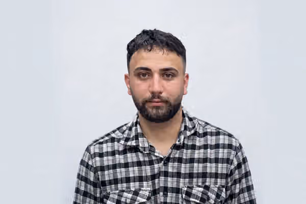انتقال دوباره علیرضا سپاهی به انفرادی؛ خانواده برای آخرین دیدار فراخوانده شدند
