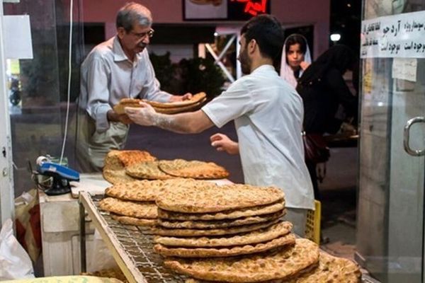بنسبة تصل إلى 66 بالمائة.. ارتفاعات صادمة في أسعار الخبز بطهران