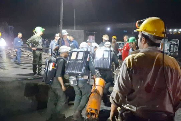 عشرات القتلى إثر انفجار منجم الفحم في إيران