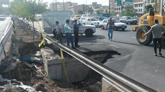 Ground collapse in central Tehran on July 28, 2022