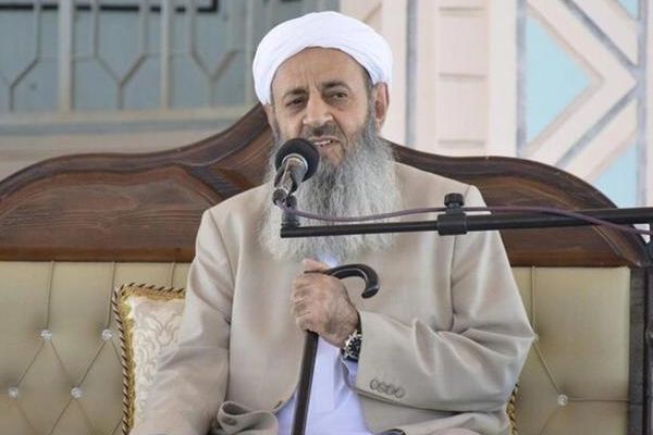 خطيب أهل السنة في إيران: يجب الحيطة والحذر من الظروف غير العادية في "الشرق الأوسط"