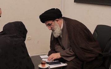 نماینده خامنهای در البرز: مساجد برای زنان و کودکان برنامه ویژه داشته باشند