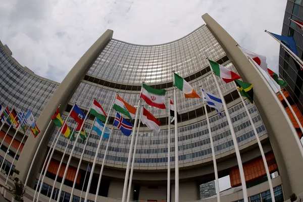 وكالة الطاقة تندد بإلغاء طهران تراخيص بعض مفتشيها الأوروبيين بسبب مواقف بلادهم