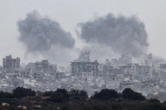 Smoke rises from Gaza after explosions, as seen from the Israeli side of the border with Gaza, October 5, 2025.