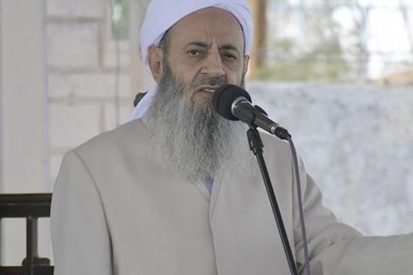زعيم أهل السنة في إيران: الشعب الإيراني انتفض لإدراكه أن المشكلة لا يمكن حلها