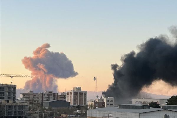 تهران و چندین استان در مرکز، غرب و جنوب ایران بامداد پنجشنبه شاهد حملات هوایی بودند