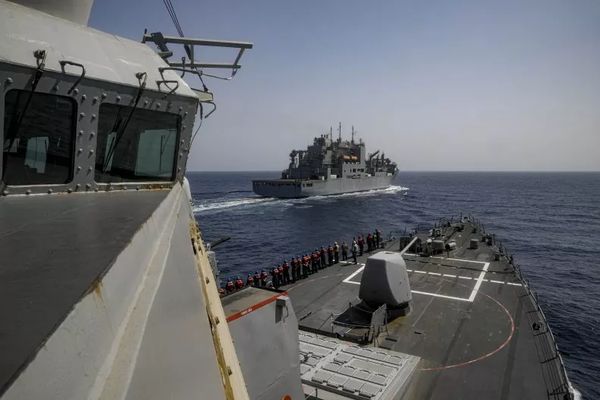 از ناو هواپیمابر تا بمبافکنهای بی-۲؛ نشانههای آمادهسازی آمریکا برای عملیاتی گسترده