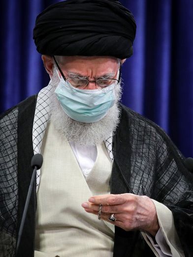 رهبر جمهوری اسلامی: مواجه یک ساله آمریکا و اروپا با کرونا ناموفق بود