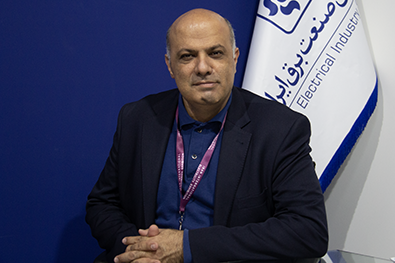 مهدی مسائلی، دبیر سندیکای صنعت برق: «اکنون باید بپذیریم این فاجعه به زودی قابل ترمیم نیست.... باید قبول کنیم امسال تابستان سختی داریم و مردم باید خود را برای این شرایط آماده و تمهیدات لازم را بیندیشند من توصیه میکنم برای این شرایط، بادبزن و آفتابه تهیه کنند.»/ خبرگزاری ایلنا، ۱۷ اردیبهشت ۱۴۰۴