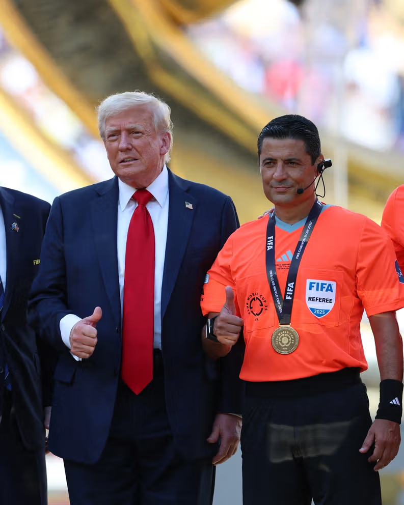 بعد 3 أشهر من الهجوم ضده.. وزارة الرياضة الإيرانية تهنئ فغاني لحصوله على أفضل حكم في آسيا