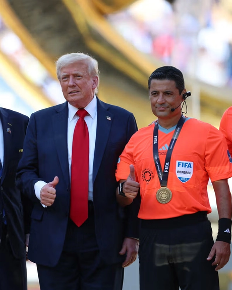 بعد 3 أشهر من الهجوم ضده.. وزارة الرياضة الإيرانية تهنئ فغاني لحصوله على أفضل حكم في آسيا