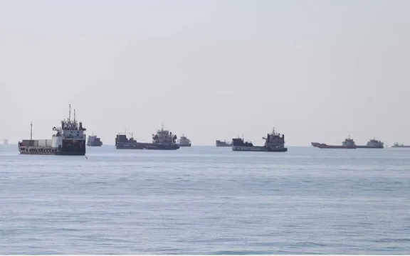 شرکت «کلمبیا شیپمنجمنت»: نفتکش تالارا در بندرعباس لنگر انداخته و خدمه سالماند