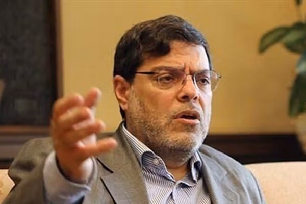 مرندی، مقام پیشین تیم مذاکره: نیروهای آمریکایی فورا پایگاههای خود در منطقه را ترک کنند