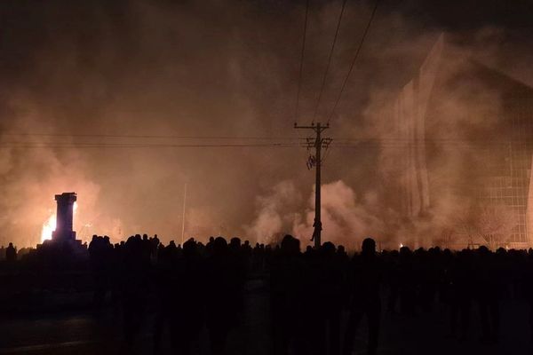 شاهدان عینی از سرکوب خونین اعتراضات ۱۸ تا ۲۰ دی در شهرهای مختلف ایران میگویند