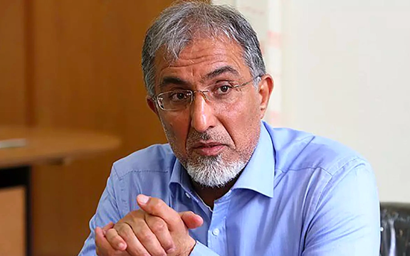 أكاديمي إيراني: في الأوضاع الراهنة ننتظر عودة الاحتجاجات للشوارع