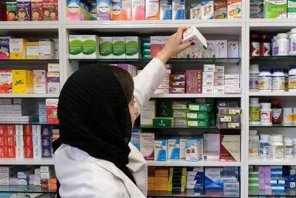 معاون وزیر بهداشت اعلام کرد رعایت حجاب اجباری در تعیین سهمیه دارویی داروخانهها موثر است