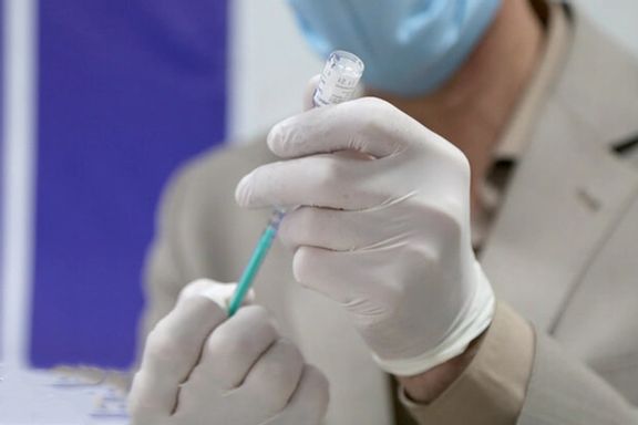 فرماندار اسفراین: یک مدیر، سهمیه واکسن کرونای خانه سالمندان را به خانوادهاش تزریق کرد