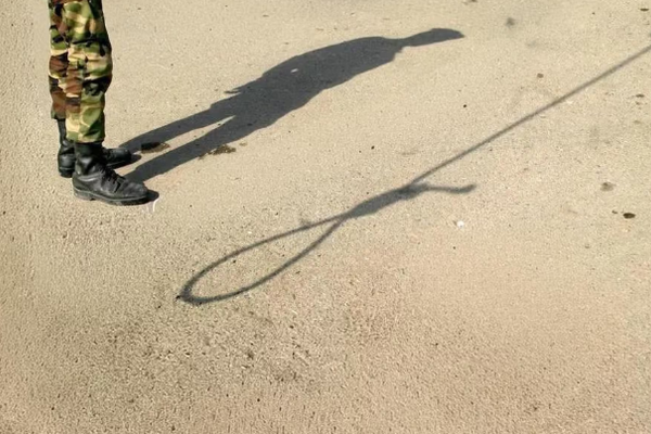 "هنغاو": إعدام 13 شخصًا في سجون إيران بينهم امرأة