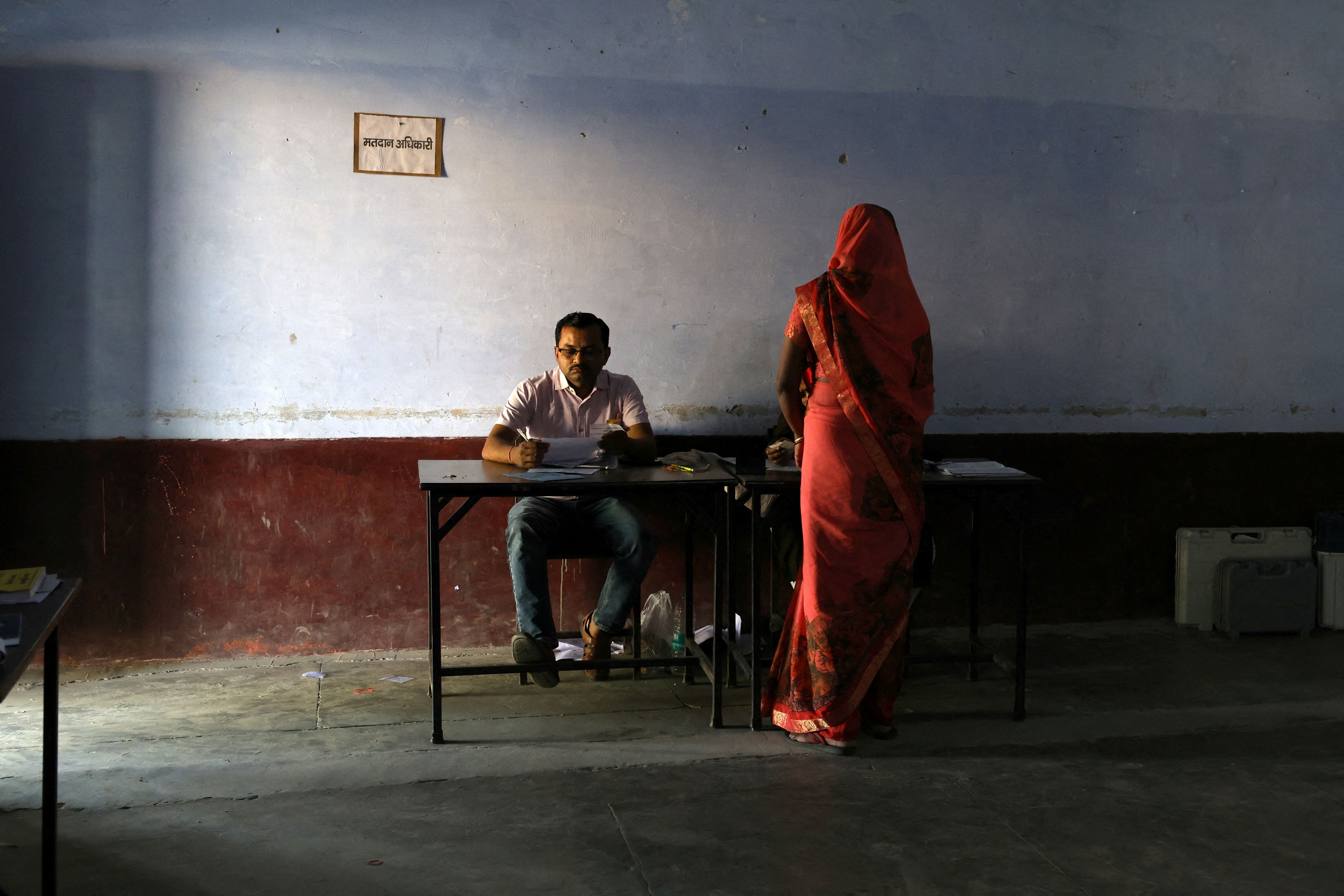 برگزار شدن مرحله دوم انتخابات سراسری در هند در گرمای شدید برخی مناطق