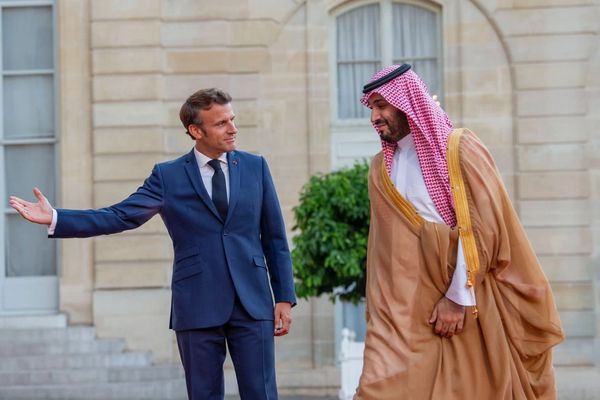 ماكرون خلال لقائه ابن سلمان:على إيران استغلال الفرصة المتبقية لإحياء الاتفاق النووي