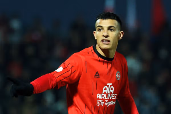 اعتراض تراکتور به داوری لیگ؛ چرا VAR به بقیه تیمها کمک میکند، برای تراکتور خاموش میشود؟