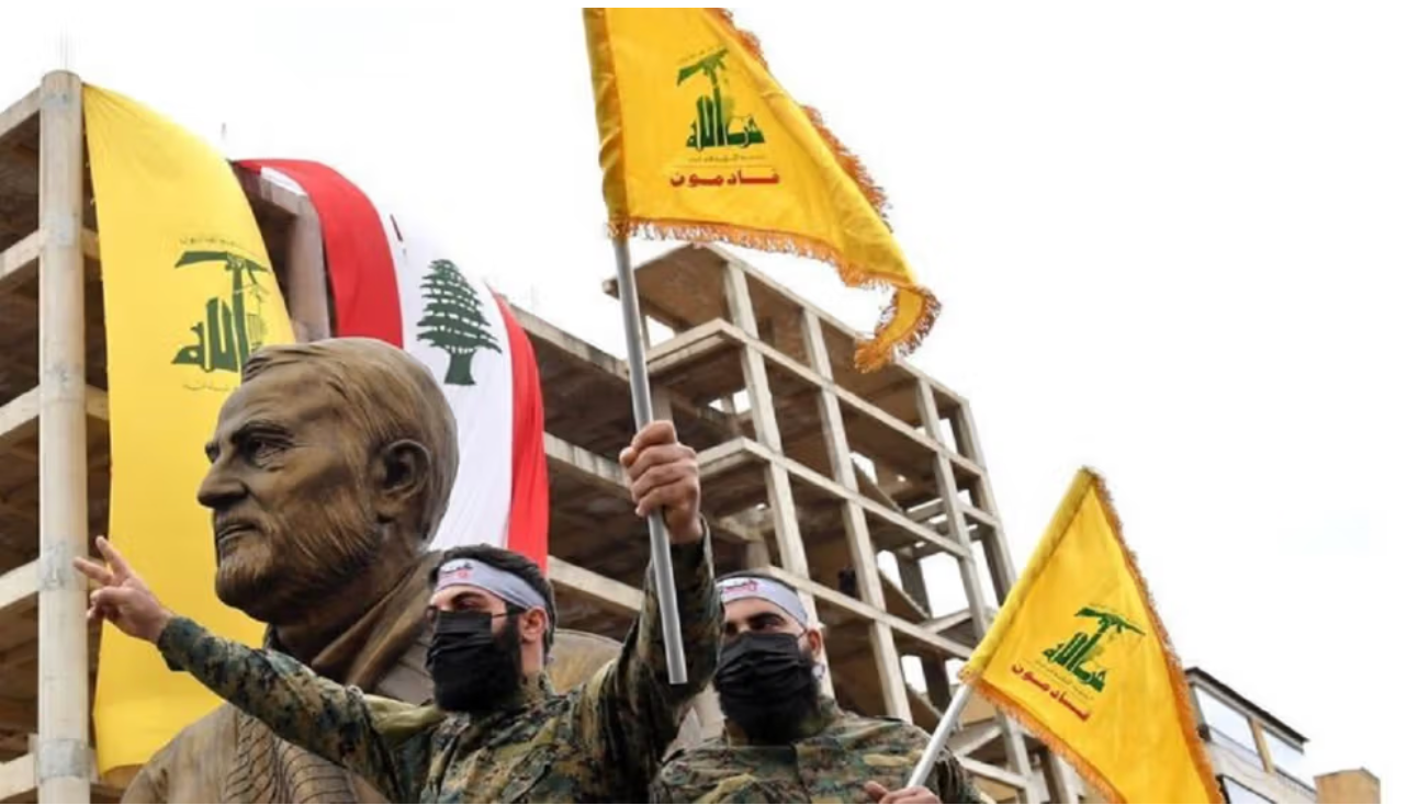 "إسرائيل هيوم": إمبراطورية حزب الله تنهار بعد مقتل حسن نصرالله وانقطاع الدعم الإيراني   