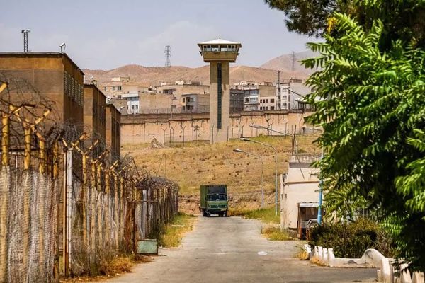 Iran's Government Relocates Inmates To Sell Infamous Prison
