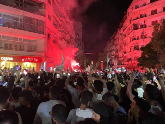 شادی مردم سوریه پس از اعلام خبر لغو تحریمهای آمریکا علیه این کشور